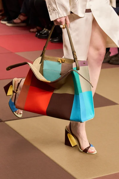 Look 2
